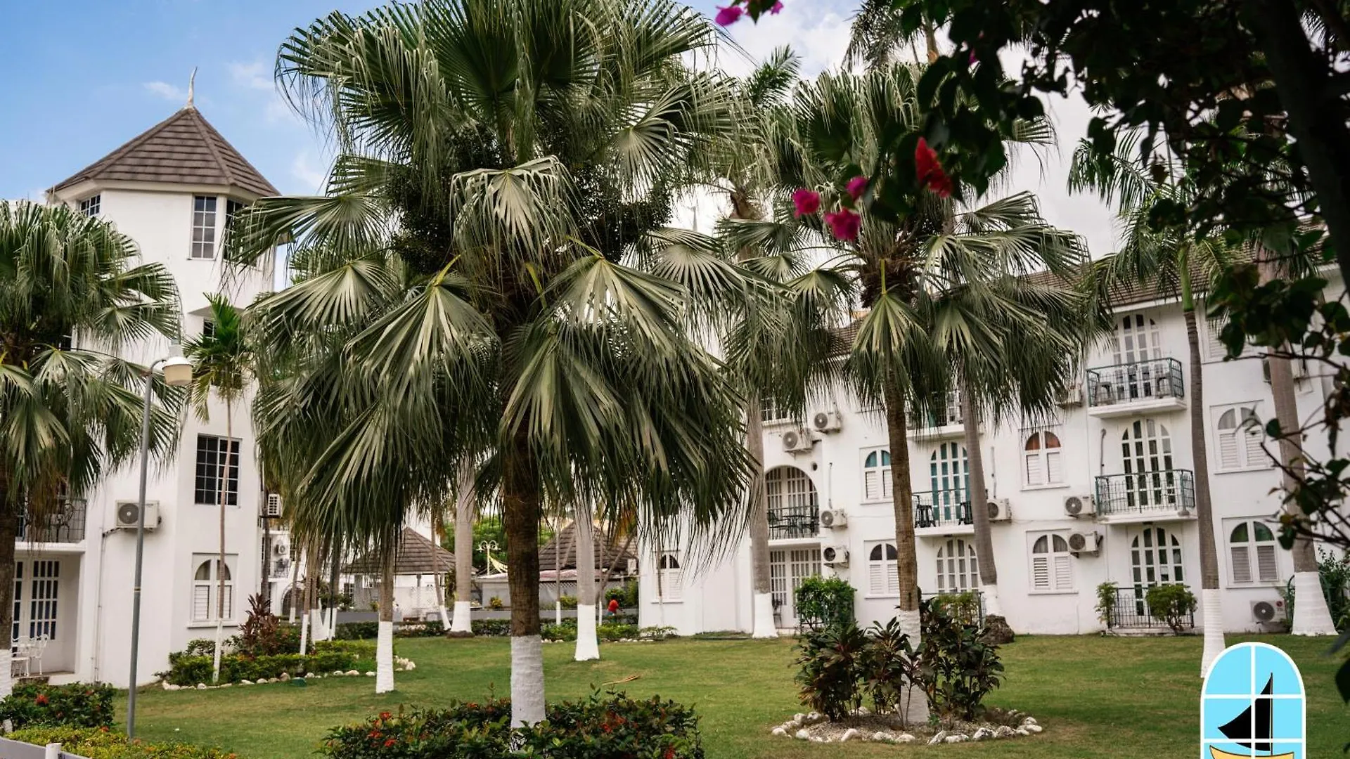 Ninth River Ocho Rios Apartmanhotel